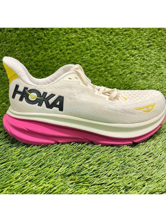 Hoka Shoes - Hoka One One Clifton 9 Womens Size 6.5 Cream Athletic Running Shoes Sneakers